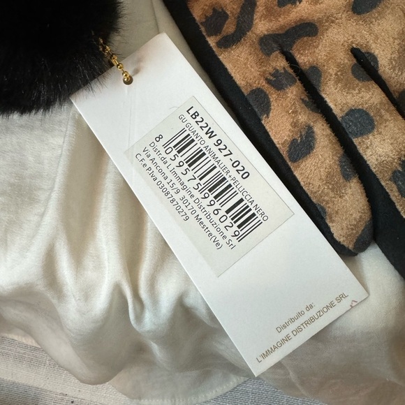 Laura Biagotti purchased in Italy ladies small animal print and fur gloves - Picture 3 of 7